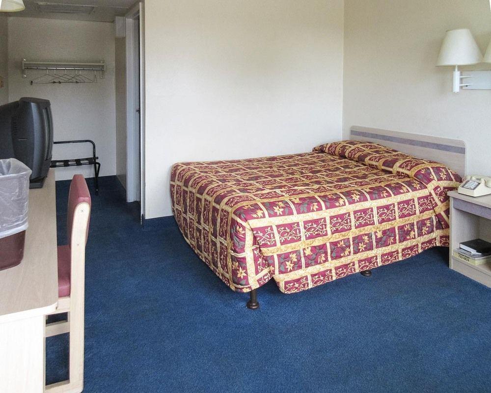 Rodeway Inn Паско Екстер'єр фото