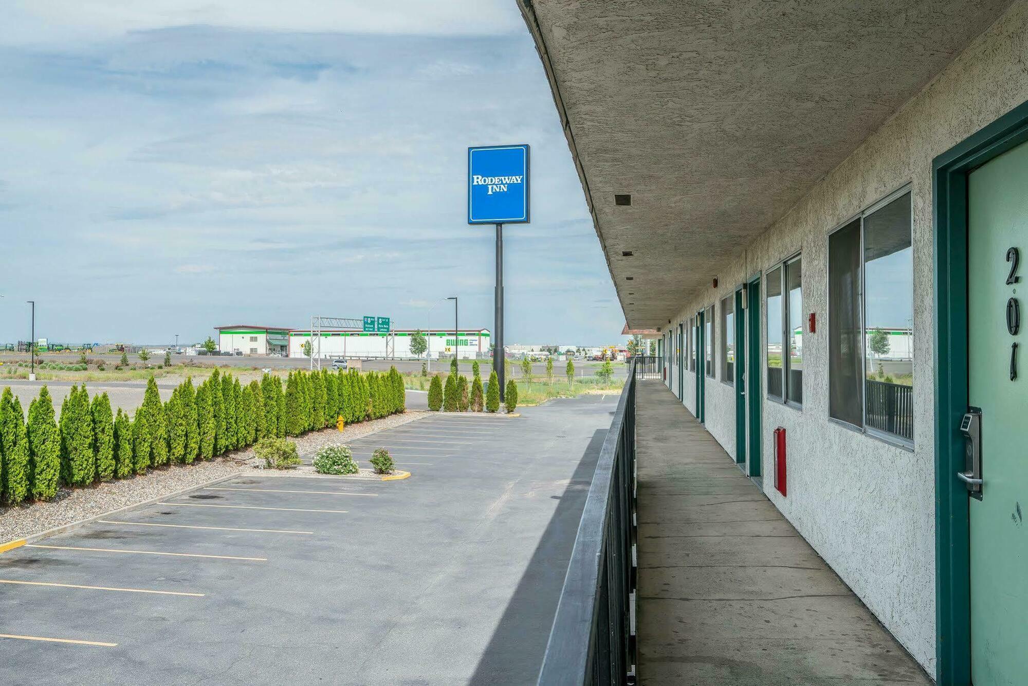 Rodeway Inn Паско Екстер'єр фото