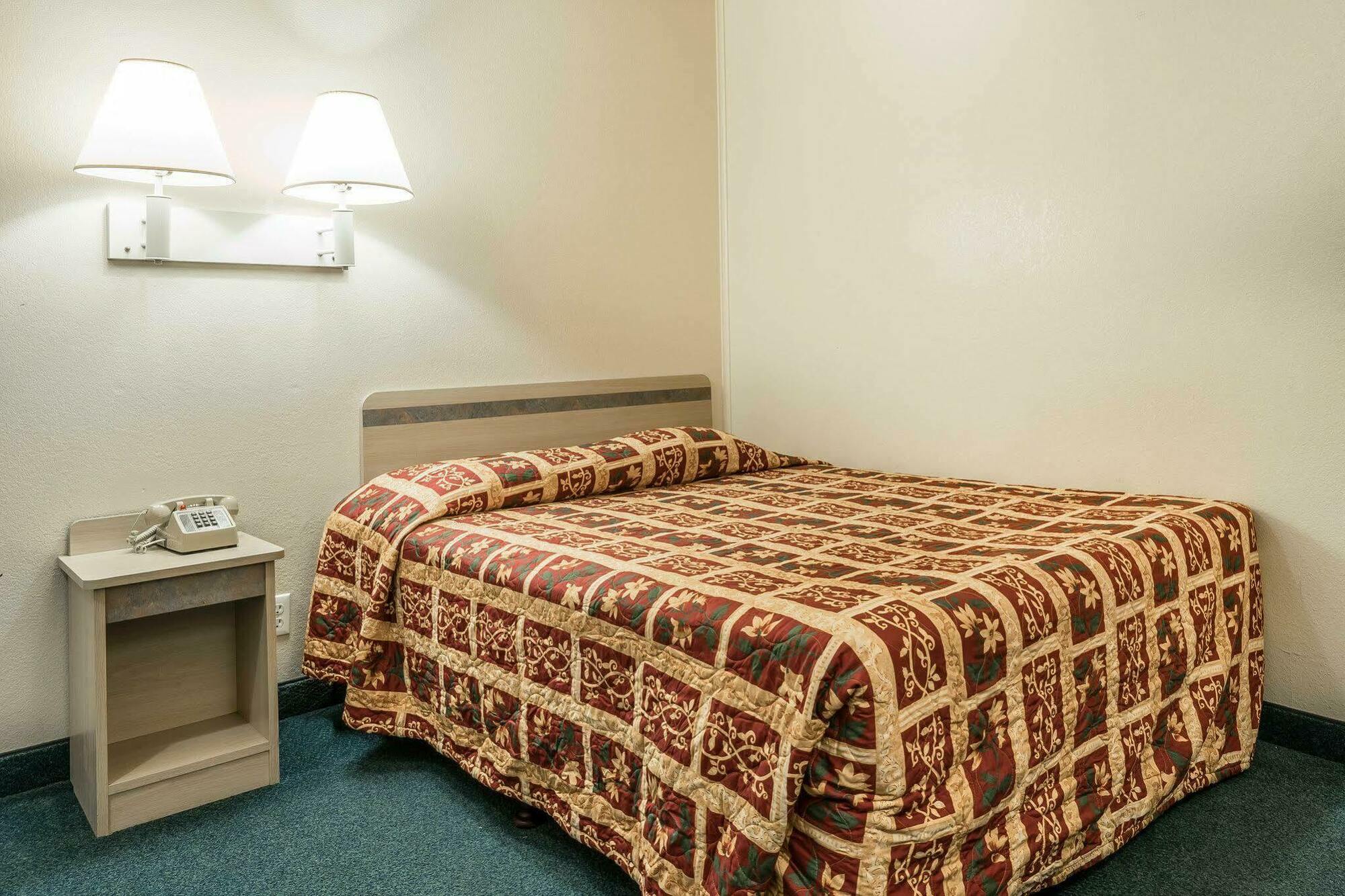 Rodeway Inn Паско Екстер'єр фото