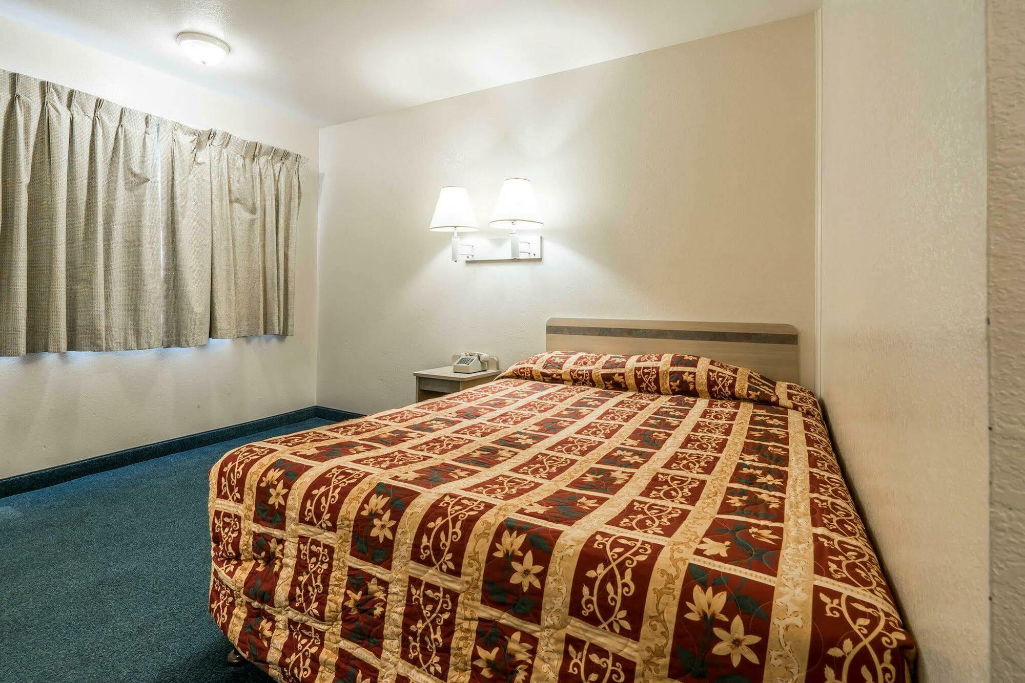 Rodeway Inn Паско Екстер'єр фото